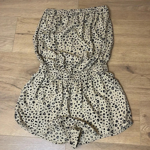 Aritzia | Sunday Best cheetah/leopard short strapless romper Women’s size S - Picture 3 of 10